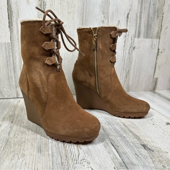 Michael Kors Rory Brown Lace Up Round Toe Suede Ankle Boots #198 - Picture 4 of 11